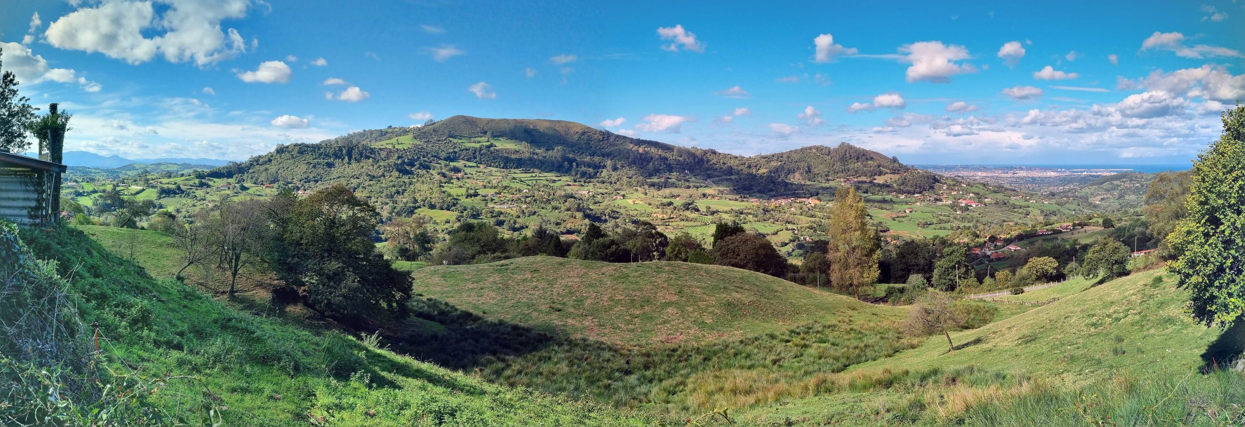 Vista panorámica del valle entre Siero y Gijón/Xixón